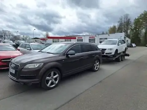 Audi Q7 připravené k převozu